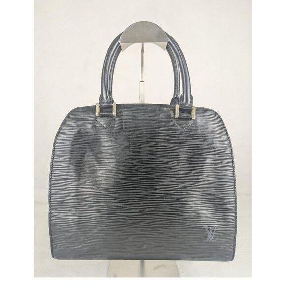 LOUIS VUITTON Paris Montaigne Epi Pont Neuf Leather Black Clutch Charm BAG - Picture 1 of 16